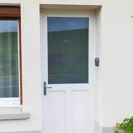 Gite, Playroom, Garden & Near Апартаменты Charly-sur-Marne