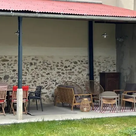 Апартаменты Gite, Playroom, Garden & Near