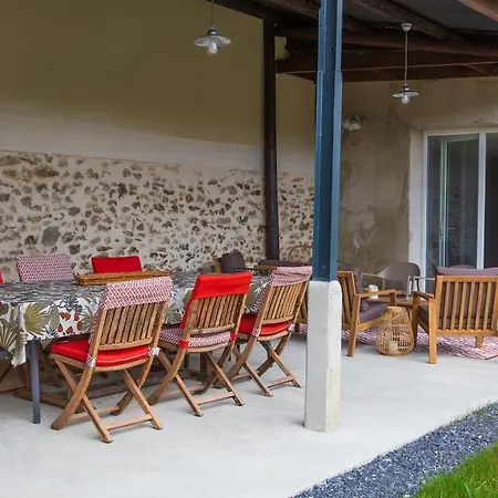 Gite, Playroom, Garden & Near * Charly-sur-Marne